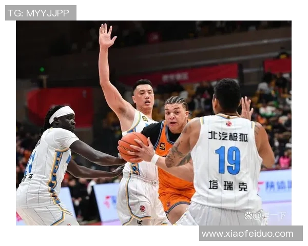 2017年CBA季后赛北京队与福建队激战回顾与精彩瞬间分析